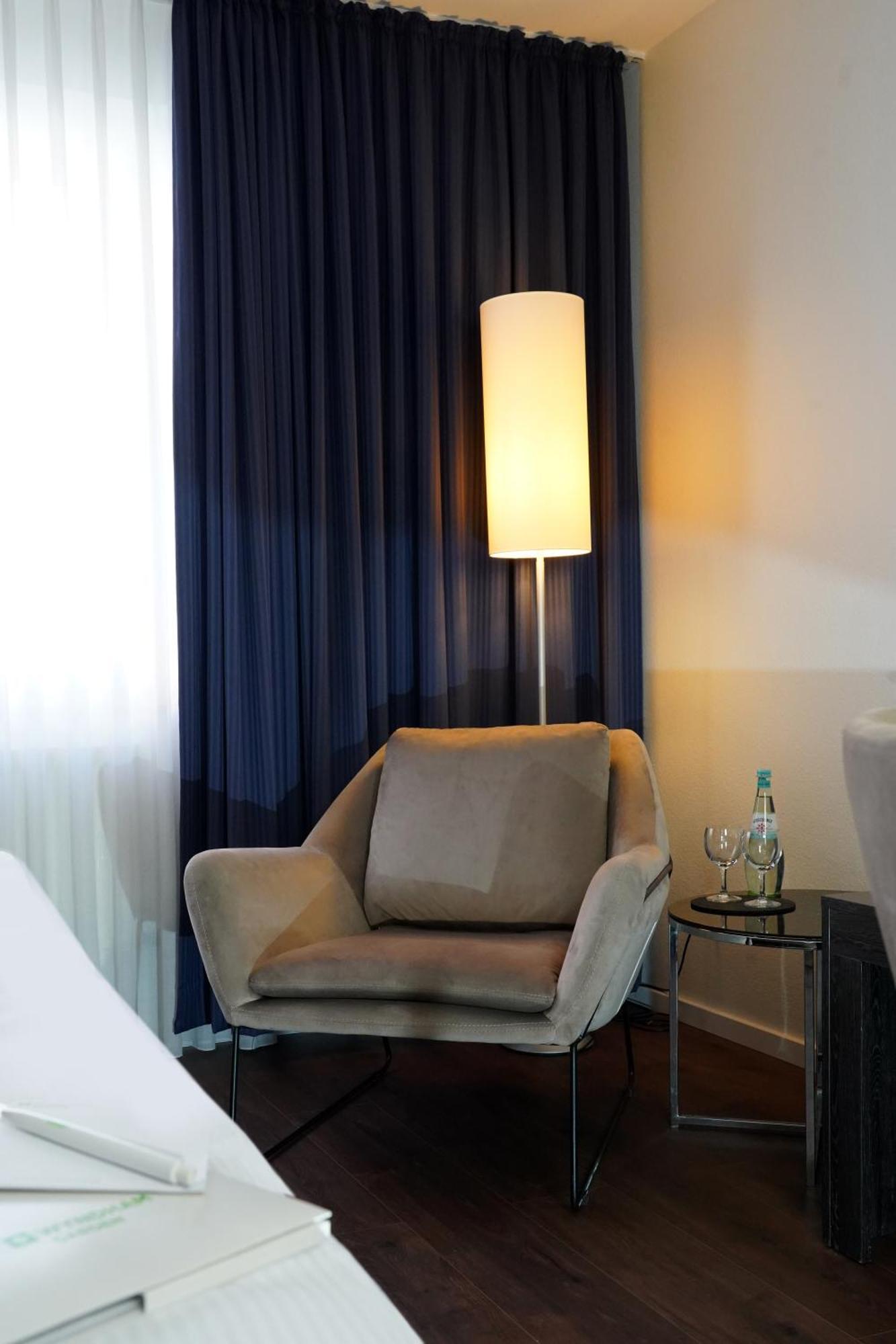 วินด์แฮม การ์เดน พอทส์ดัม Hotel พอทสดัม ภายนอก รูปภาพ