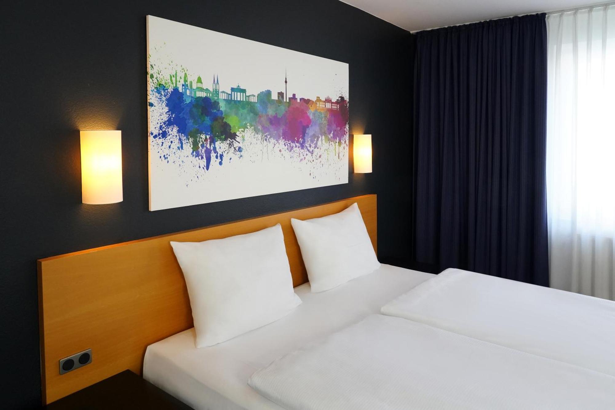 วินด์แฮม การ์เดน พอทส์ดัม Hotel พอทสดัม ภายนอก รูปภาพ