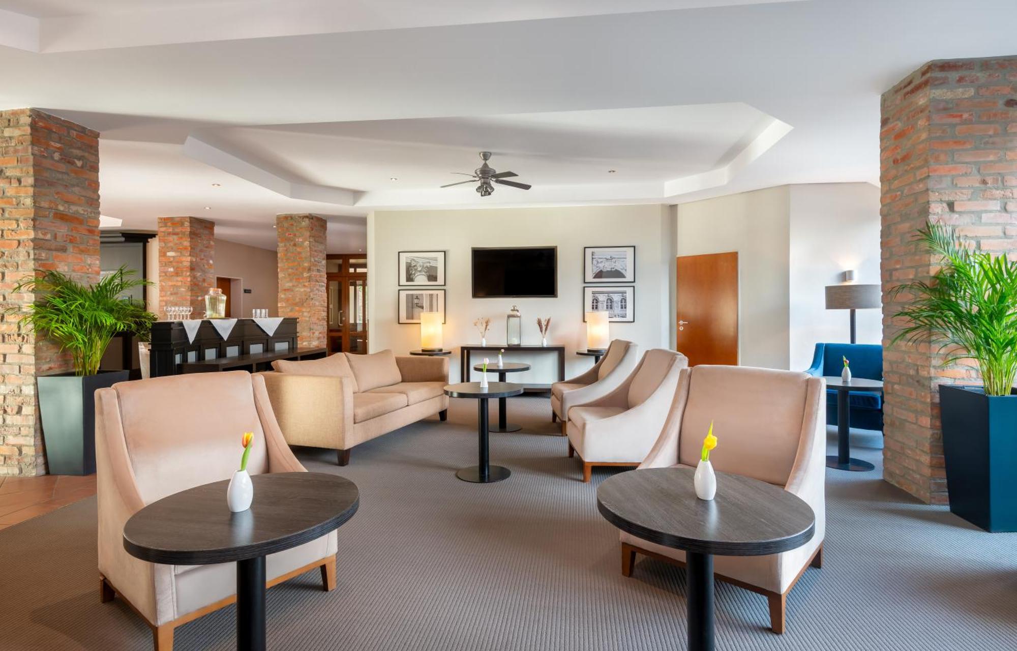 วินด์แฮม การ์เดน พอทส์ดัม Hotel พอทสดัม ภายนอก รูปภาพ
