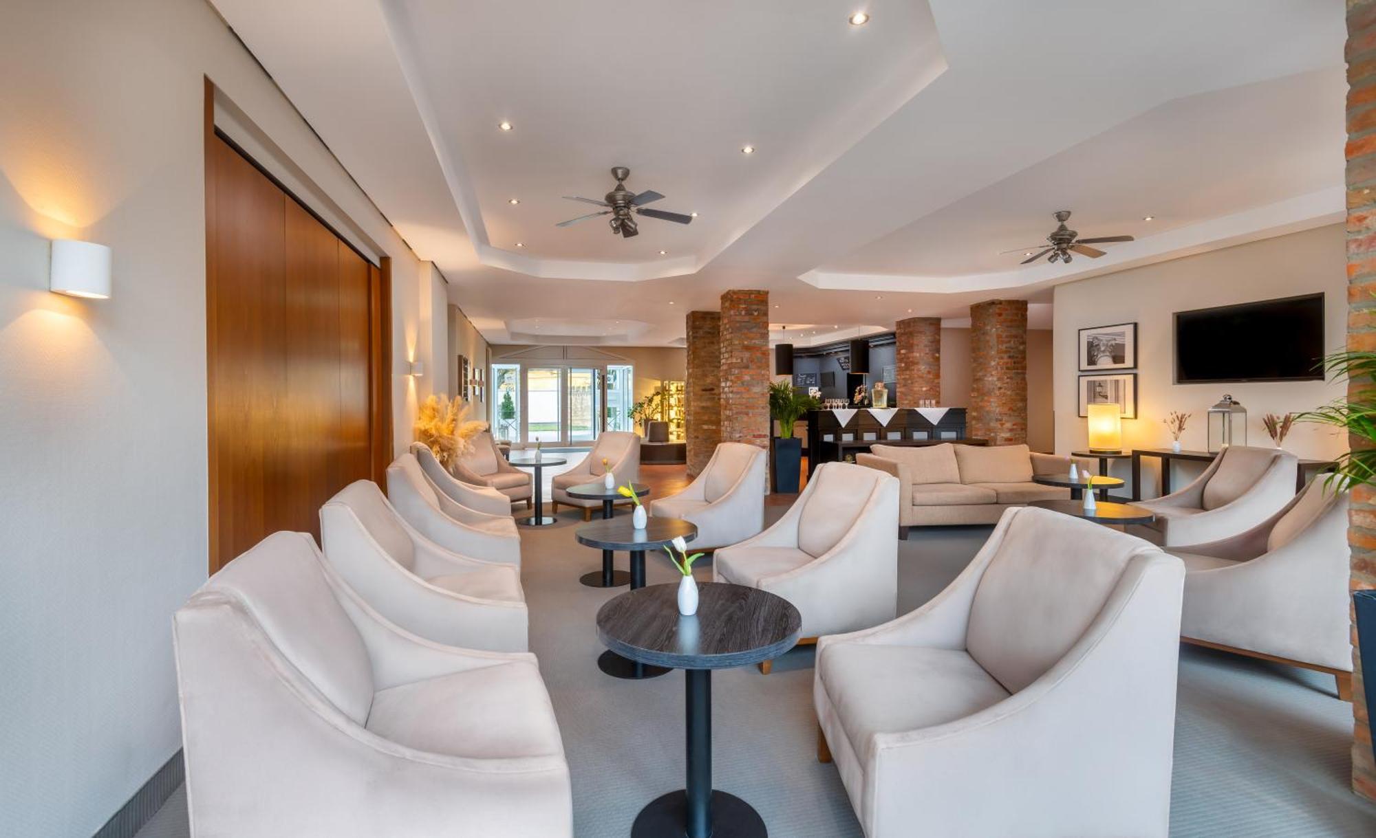 วินด์แฮม การ์เดน พอทส์ดัม Hotel พอทสดัม ภายนอก รูปภาพ
